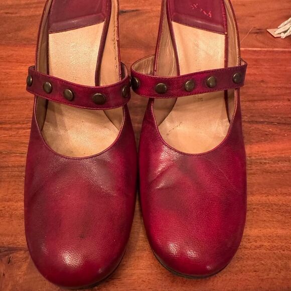 Cole Haan Ginger Snap Red Leather Mary Jane Studded Heels Women’s 8.5M - Picture 2 of 8